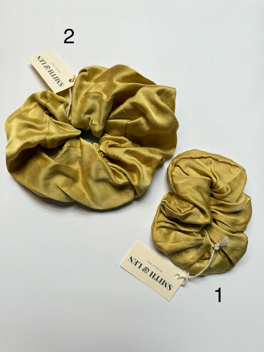 Pomegranate Mulberry Silk Scrunchie {2 sizes}